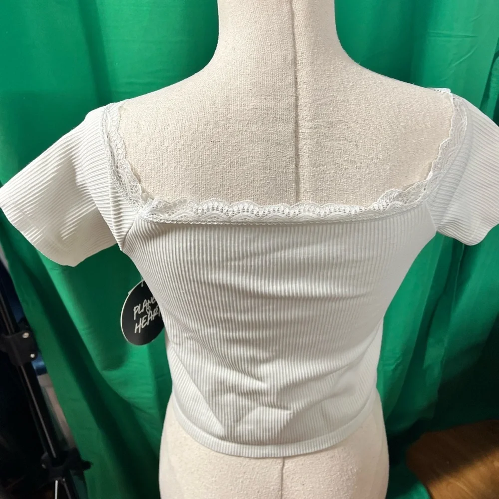 Ribbed Crop Blouse with Short Sleeves - Picture 3 of 13